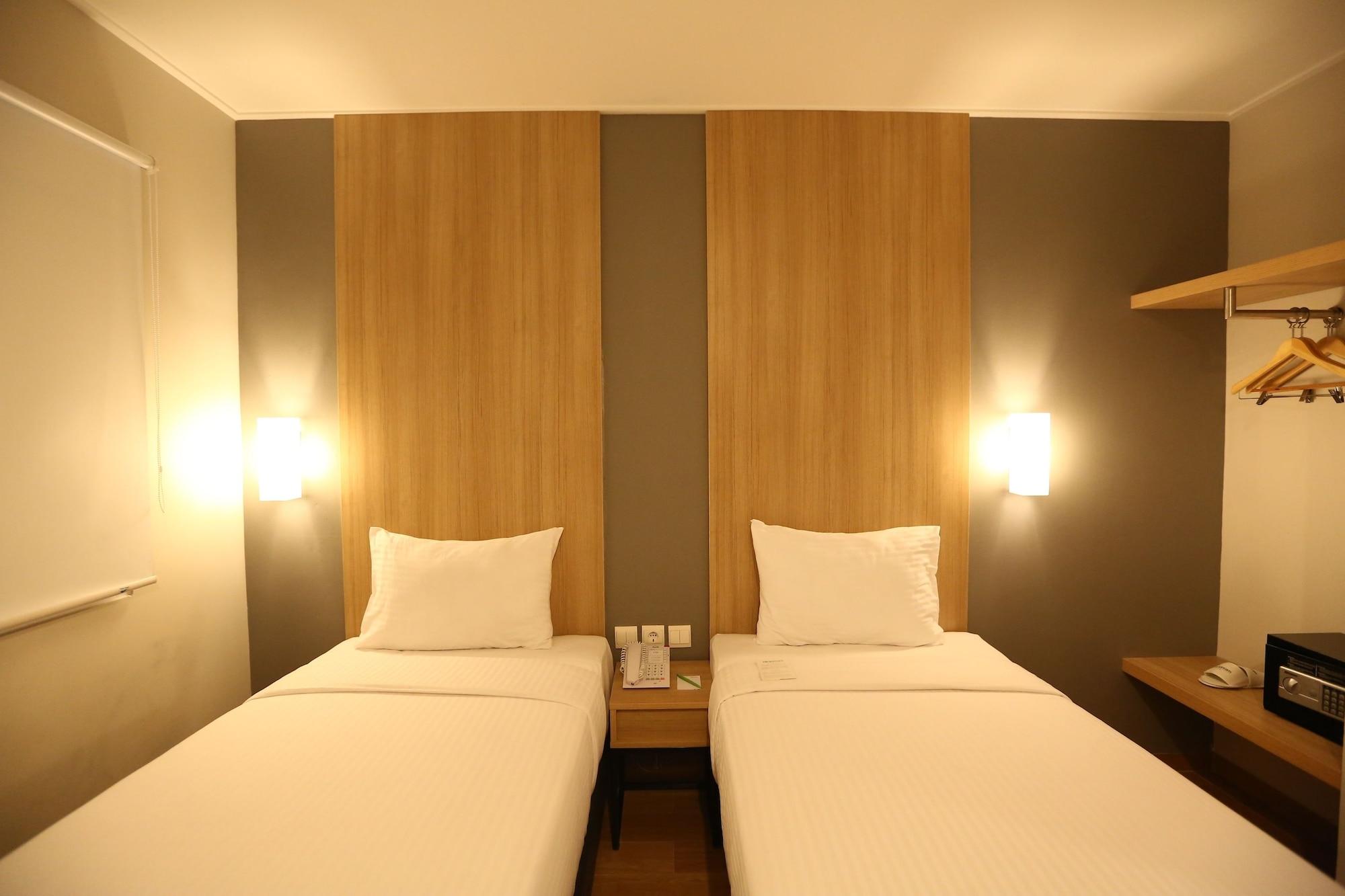 Hotel Citradream Tugu Джокьякарта Экстерьер фото