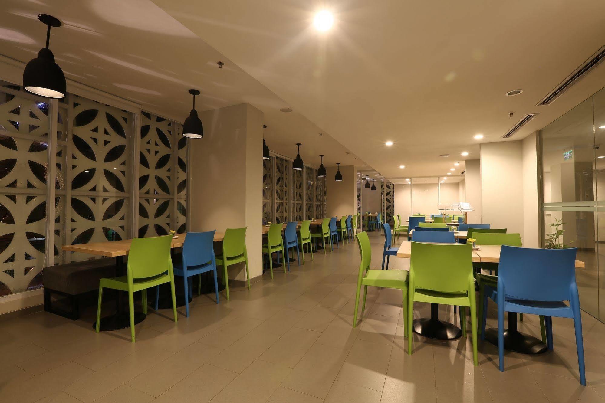 Hotel Citradream Tugu Джокьякарта Экстерьер фото